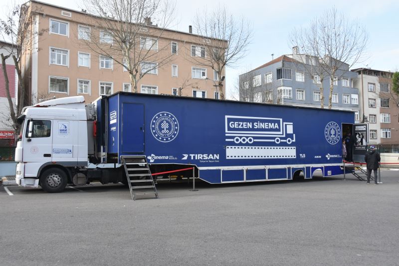 Gezen Sinema Tır’ı Pendik’te