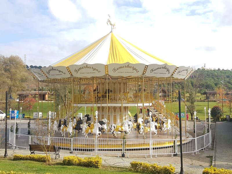 YARIYIL EĞLENCESİ KEMERBURGAZ’DA