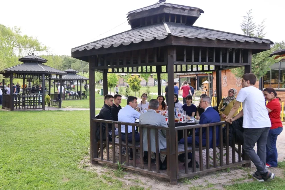 Vali ‘Den Moral Ziyareti